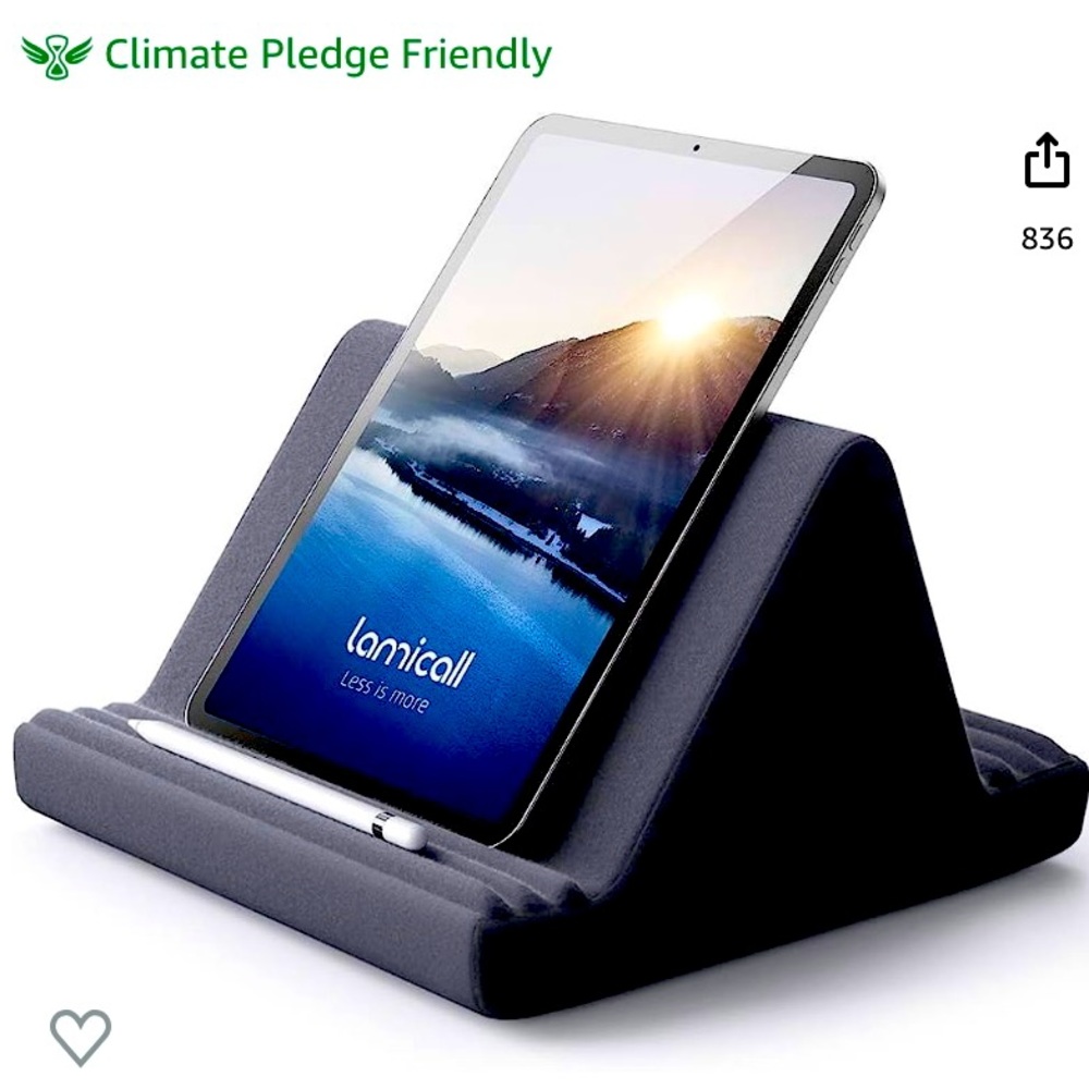 Tablet pillow stand